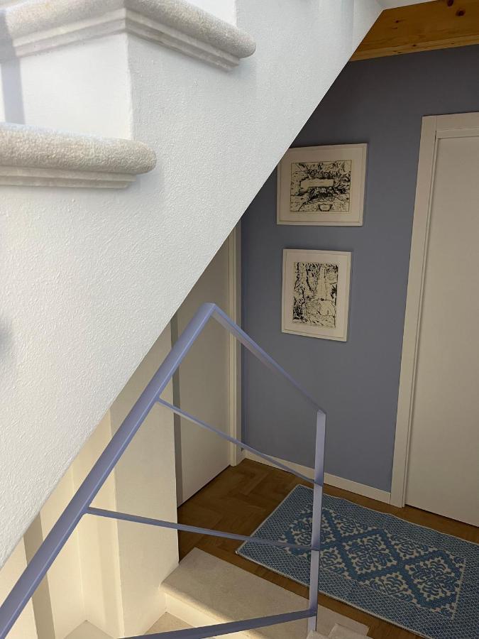 La Piccola Casa Al Lago - Intera Casa Con 3 Camere E 2 Box Salò Exteriör bild