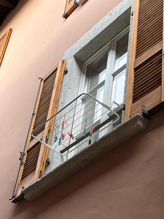 La Piccola Casa Al Lago - Intera Casa Con 3 Camere E 2 Box Salò Exteriör bild