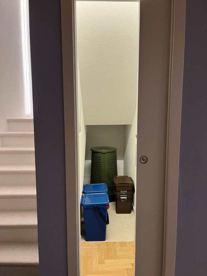La Piccola Casa Al Lago - Intera Casa Con 3 Camere E 2 Box Salò Exteriör bild