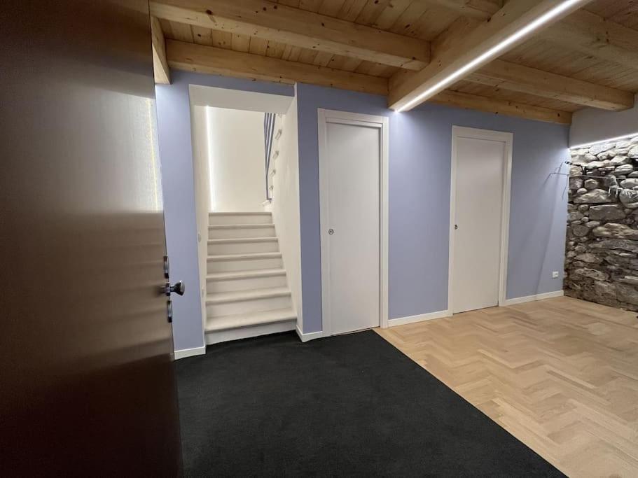 La Piccola Casa Al Lago - Intera Casa Con 3 Camere E 2 Box Salò Exteriör bild